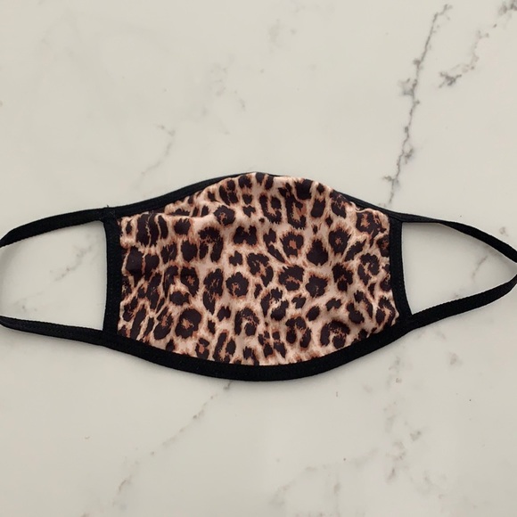 Mask - Picture 1 of 1